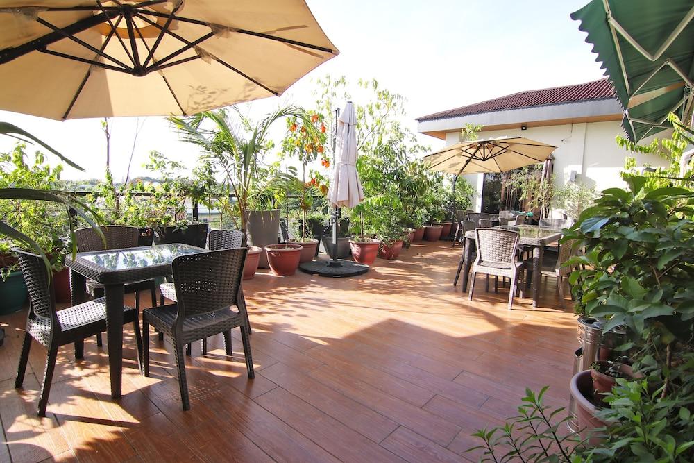 Spiral Suites Hotel Quezon City Eksteriør billede